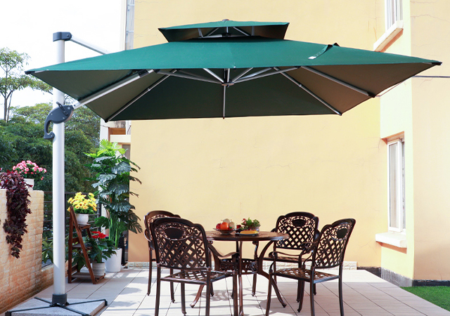 5个方面告诉你，户外遮阳伞对咖啡馆的重要性
