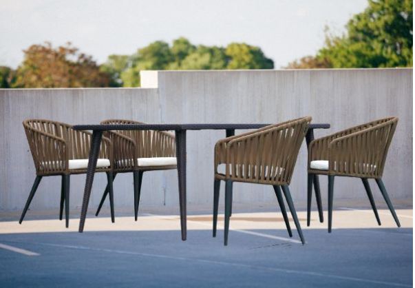 设计师需要知道的户外庭院桌椅休闲家具这样设计搭配